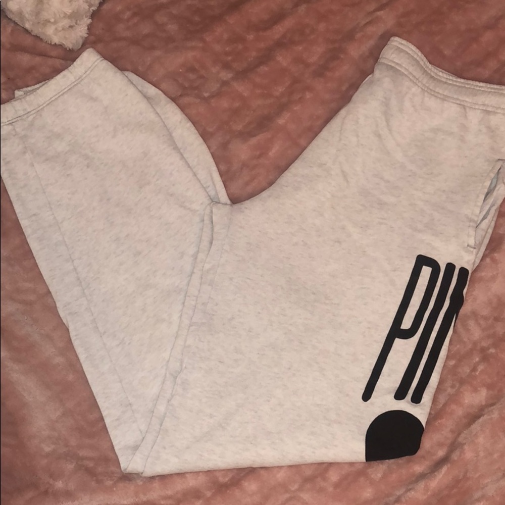 VICTORIAS SECRET SWEATPANTS